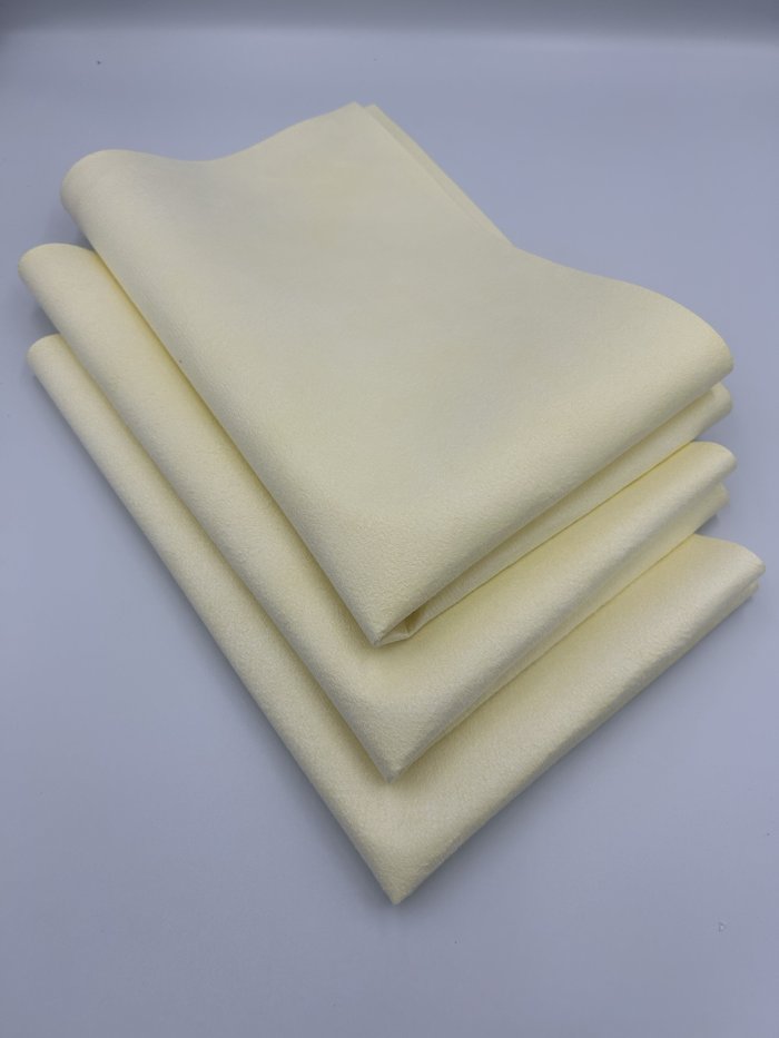 Szintetikus szarvasbőr